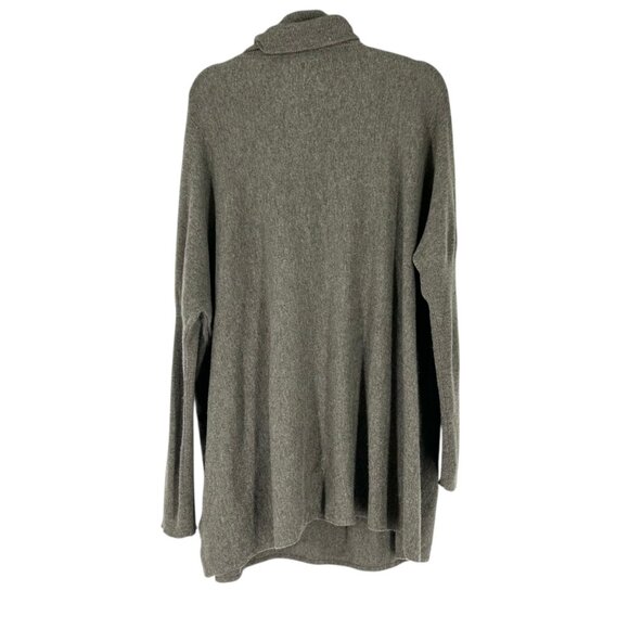 Garnet Hill Merino Wool/Cashmere Blend Oversized Turtleneck Sweater with Pockets - Picture 2 of 8